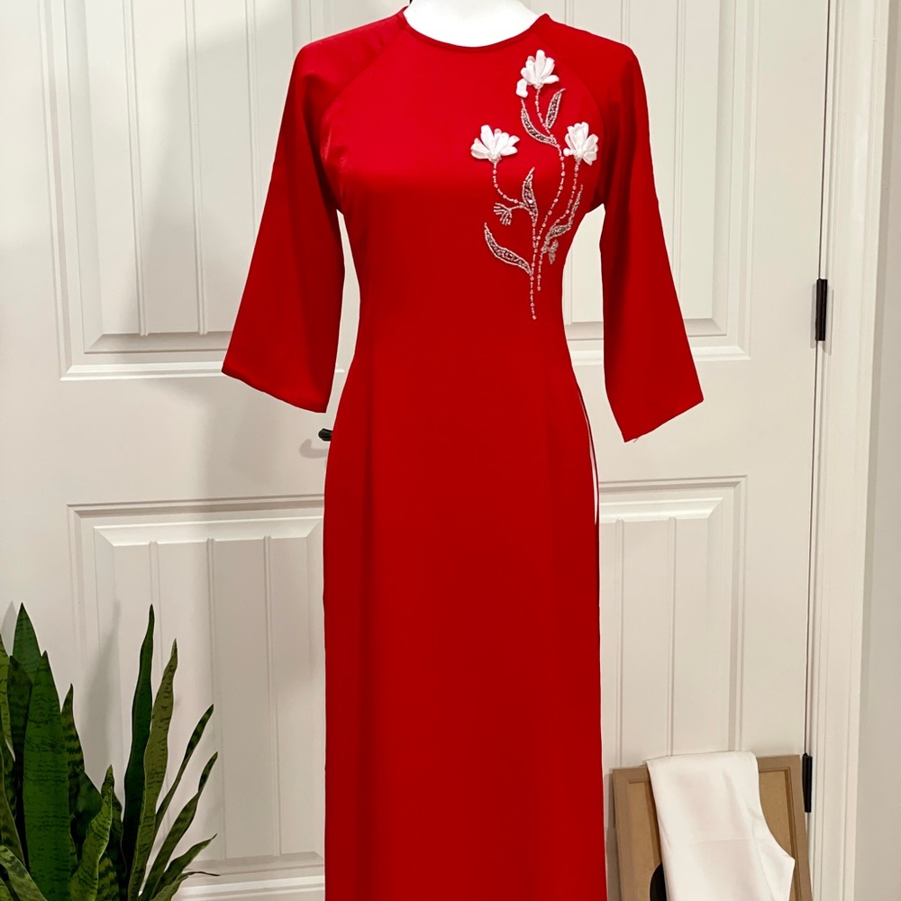 Vietnamese traditional dress Áo Dài